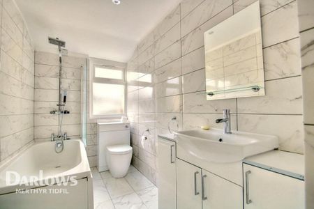 3 bedroom terraced house to rent - Photo 5