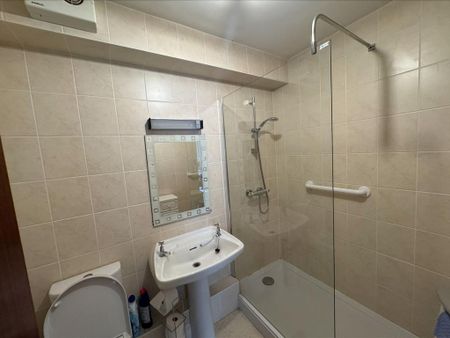 1 bedroom apartment to rent - Photo 2