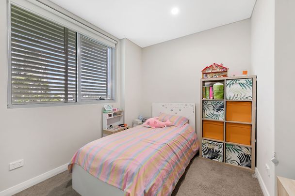 6-Month Lease in Elite School Catchments - Photo 1
