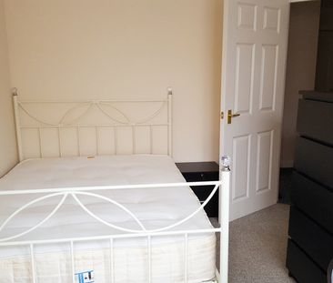 2 Double Rooms to let in Flat share, 10 min walk to Talbot Campus - Photo 4