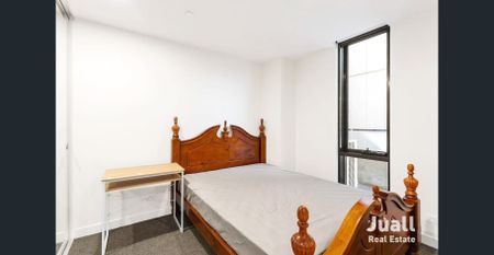 Stylish One-Bedroom Apartment with Private Balcony and Modern Interiors - Photo 2