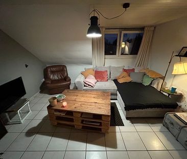 Attraktive 3-Zimmer DG-Wohnung in ruhiger Nebenstraße - Foto 1