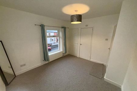 57 Olympia Drive, Belfast BT12 6NG - Photo 4