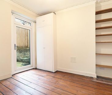 2 bedroom Flat To Let Total Size: 673 SQ FT - Photo 4