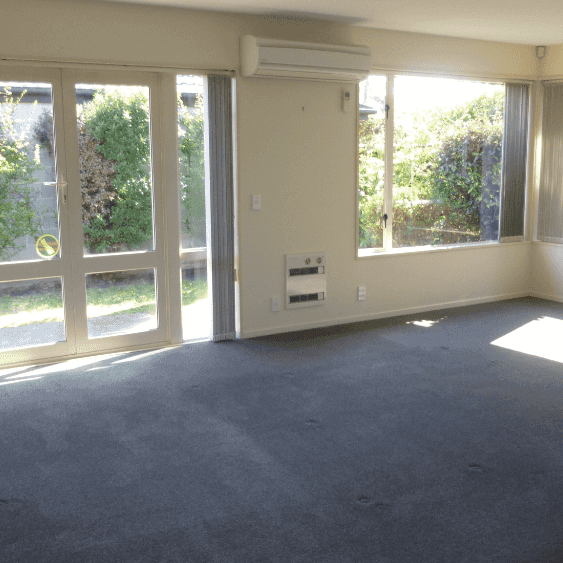 3 Bedroom Townhouse - In Riccarton - Photo 1
