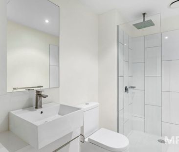 402/35 Simmons Street, South Yarra - Photo 3