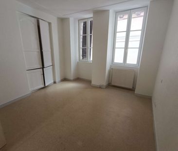 Location Appartement 4 pièces 83m² TULLE 19000 - Photo 5