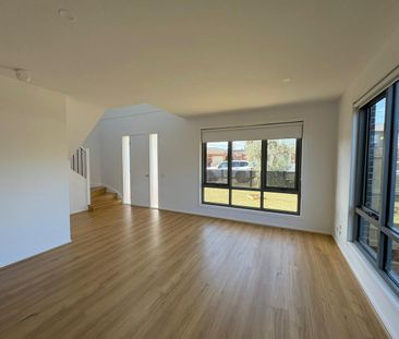Brand New 4-Bedroom Townhouse in the Heart of Airport West - Photo 2