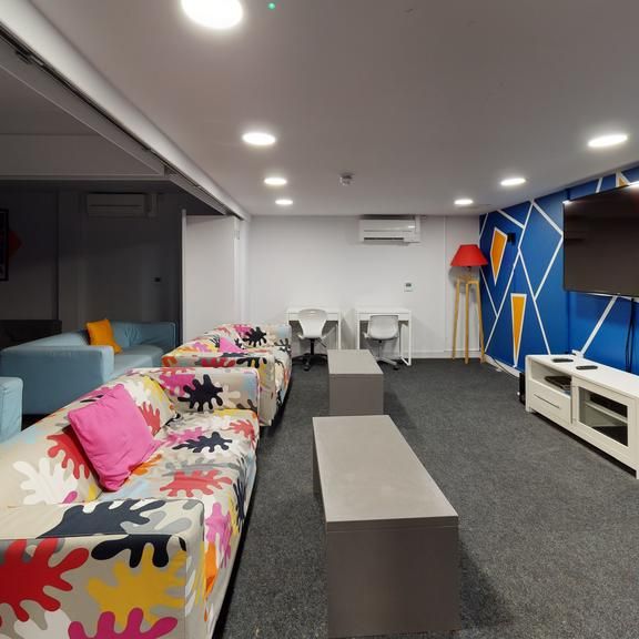 1 bedroom private hall to rent - Photo 1