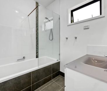 Gorgeous Noosaville Home On Large Block - Photo 2