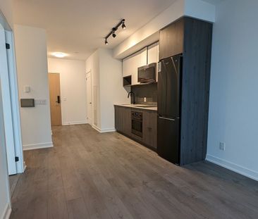 For Lease - 5 Defries Street Unit# 925, Toronto, Ontario - Photo 2