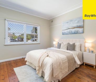 NEAT & TIDY TWO BEDROOM FAMILY HOME - Photo 6