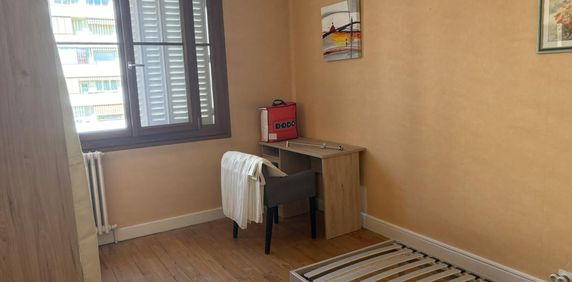 Location Appartement 1 pièce 12m² CHAMBERY 73000 - Photo 2