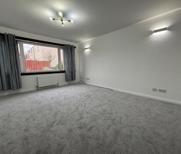 4 bedroom terraced house to rent - Photo 1