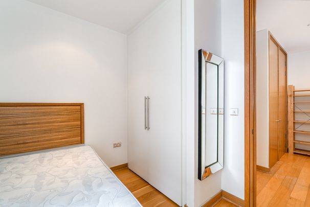 Thomastown House, Spencer Dock, IFSC, Dublin 1, D01 F624 - Photo 1