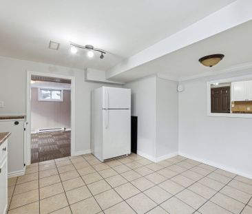 For Lease - 48 Scott Street, Whitby, Ontario - Photo 2