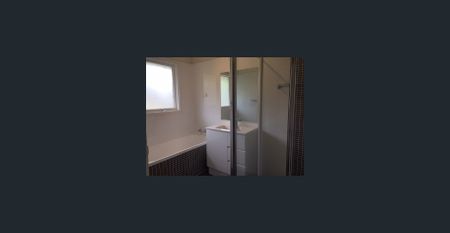 Family Home in the Highly Sought-After Matthew Pearce Catchment - Photo 3