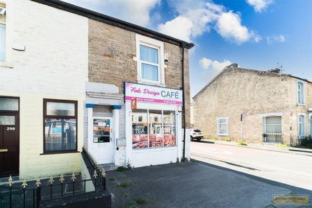 Blackburn Road, Flat Above, Darwen - Photo 4