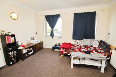 Mayday Road, Thornton Heath, CR7 7HP - Photo 4