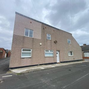 2 bed terraced house to rent in Fuller Road, Sunderland, Hendon, SR2 - Photo 2