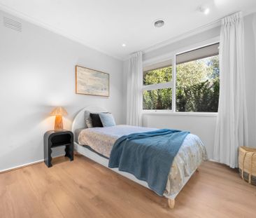 Effortless Living in a Prime Bayswater Pocket - Photo 4