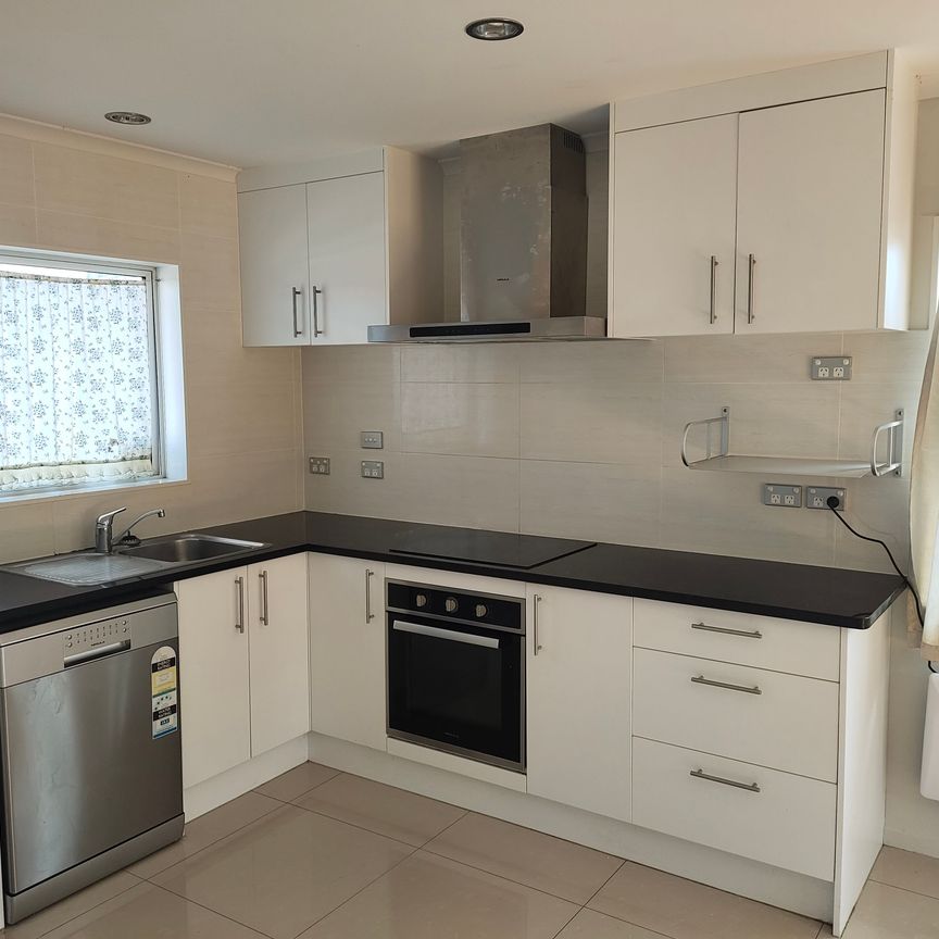 14A Courtvale Place Flat Bush - Photo 2