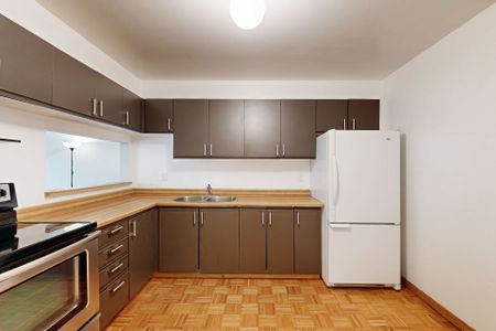 For Lease - 3835 Lake Shore Boulevard Unit# 104, Toronto, Ontario - Photo 5