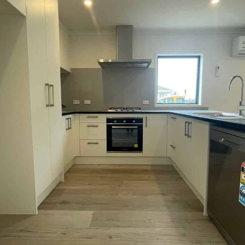 Birkenhead, 3 bedrooms - Photo 1