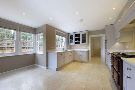 Handsome Grade II listed family home boasting beautifully presented accommodation throughout, situated on a lovely one acre plot with attractive views. - Photo 4