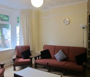 Student Property For Rent Bertha Street, Pontypridd - Photo 1