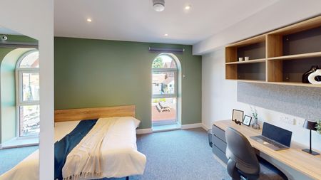 Flat 2, Commercial Point, NG9 2NG, NOTTINGHAM - Photo 4