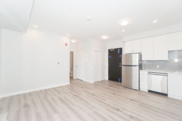 For Lease - 1350 HEMLOCK Drive Unit# 511, Manor Park - Cardinal Glen and Area, Ontario - Photo 1