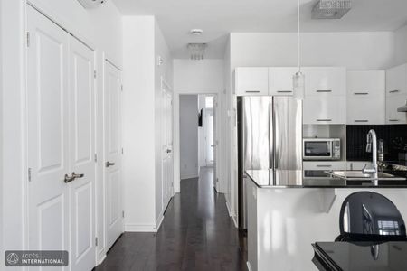Stylish furnished apartment in Lachine | Acces International - Photo 2