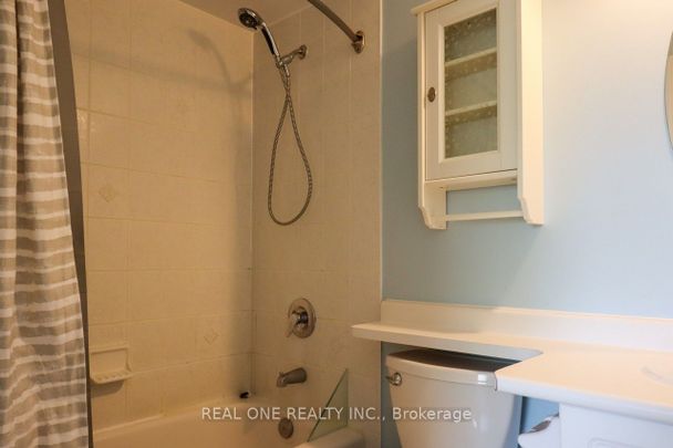 Condo Townhouse For Lease | W8145736 - Photo 1