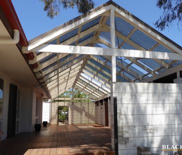 7 Clement Place, Macgregor ACT 2615 - House For Rent | Domain - Photo 3