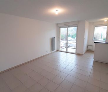 location Appartement T2 DE 41.97m² À LIMOGES - Photo 2