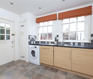 2 bedroom end of terrace house to rent - Photo 1