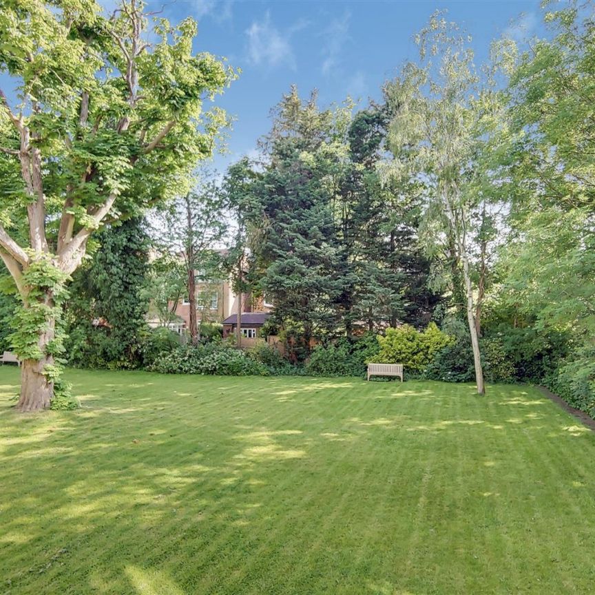 2 Bedroom Garage - Lockup To Let - Photo 2