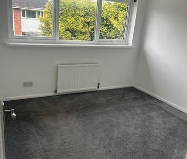 2 bedroom semi-detached house to rent - Photo 6