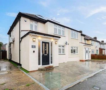 Windermere Avenue, Hornchurch, RM12 - Photo 2