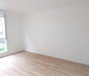 location Appartement T2 DE 39.25m² À ROMAINVILLE - Photo 2