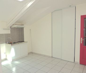Location Appartement 1 pièce 32m² ROMANS SUR ISERE 26100 - Photo 3