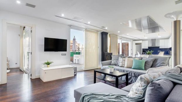 Ático de alquiler en Plaza Ayuntamiento del, Sant Francesc - Foto 1