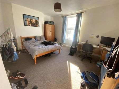 3 bedroom maisonette to rent - Photo 5