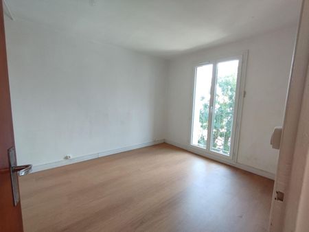 Appartement 3 pièces 52m2 MARSEILLE 13EME 750 euros - Photo 3