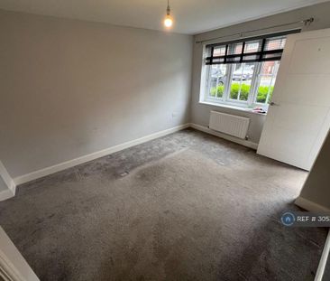 3 bedroom semi-detached house to rent - Photo 3