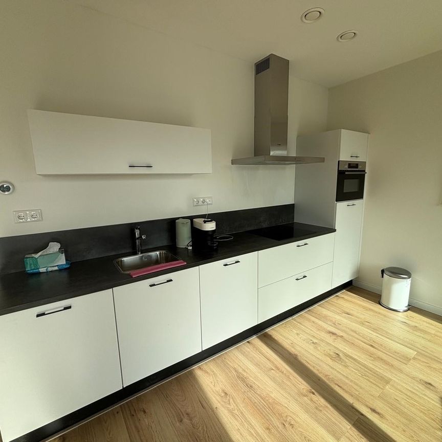 Te huur: Niemeyerstraat 113, 2132 HE Hoofddorp - Foto 1