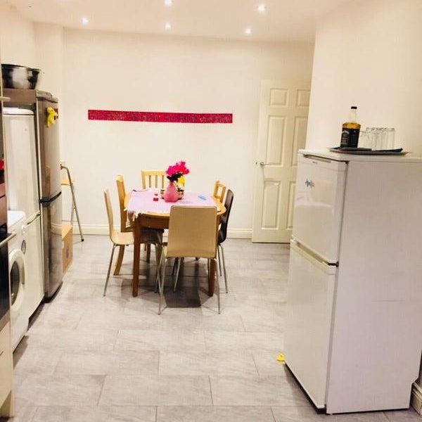 1 bedroom in a house share to rent - Photo 1