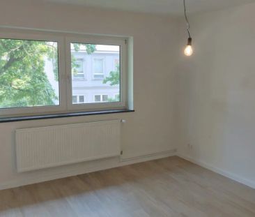 Sanierte & helle 2 Zimmer-Wohnung in top Lage von Elmshorn - Foto 1