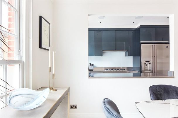 4 bedroom terraced house to rent - Photo 1